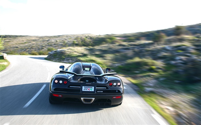 Koenigsegg carro preto retrovisor Papéis de Parede, imagem