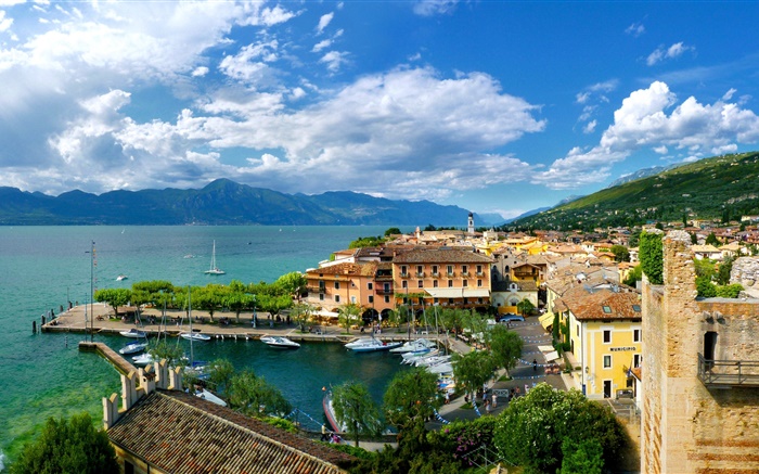 Itália, Veneto, costa, mar, cidade, casa, barcos, céu azul Papéis de Parede, imagem