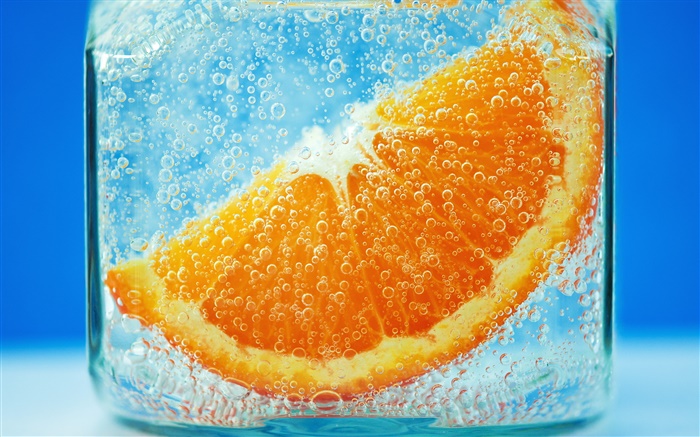Rodelas de laranja na água, fundo azul, bolha Papéis de Parede, imagem