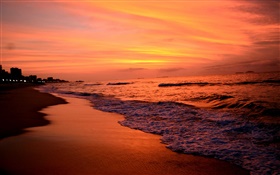 Pôr do sol, mar, crepúsculo, ondas, céu vermelho HD Papéis de Parede