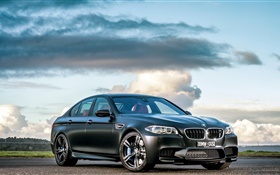2015 BMW M5 Sedan F10 carro preto HD Papéis de Parede