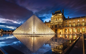 França, Paris, Museu do Louvre, pirâmide, noite, água, luzes HD Papéis de Parede