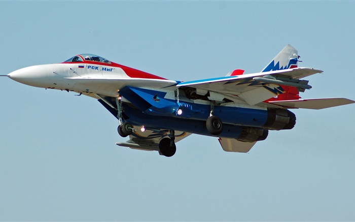 MiG-29 lutador vôo no céu Papéis de Parede, imagem