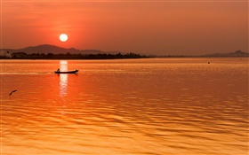 Pôr do sol, céu vermelho, rio, barco HD Papéis de Parede