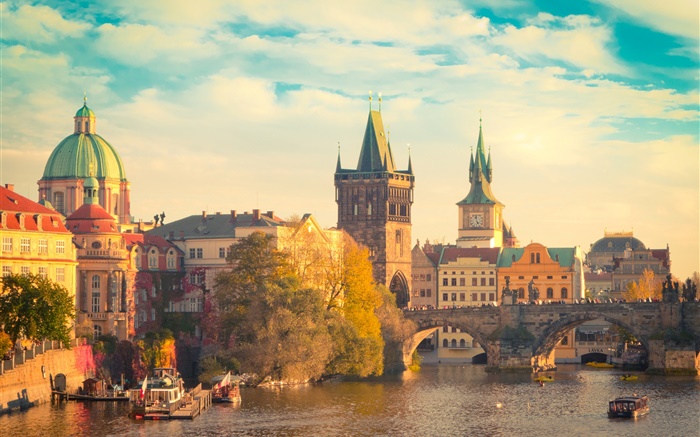 Praga, República Checa, rio Vltava, Charles ponte, barcos, casas Papéis de Parede, imagem