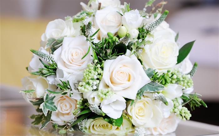Rosas brancas, flores do ramalhete, folhas Papéis de Parede, imagem