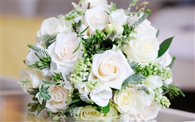 Rosas brancas, flores do ramalhete, folhas HD Papéis de Parede