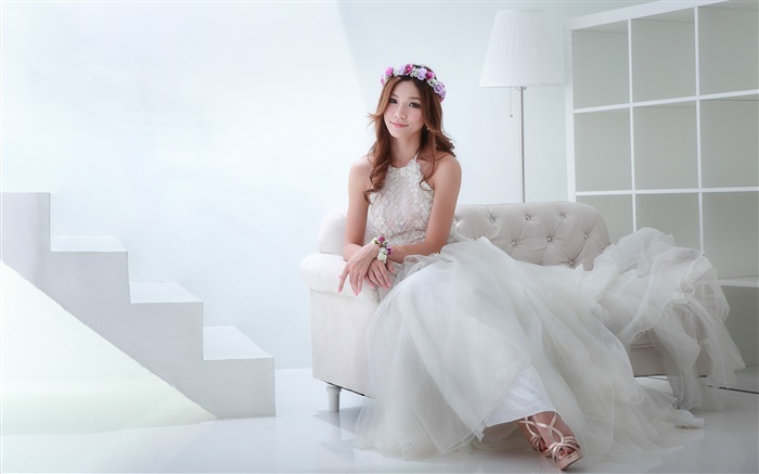 A menina asiática, vestido bonito, noiva, postura, sofá Papéis de Parede, imagem