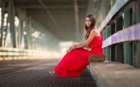 Menina vermelha do vestido, sentado, moda, ponte HD Papéis de Parede