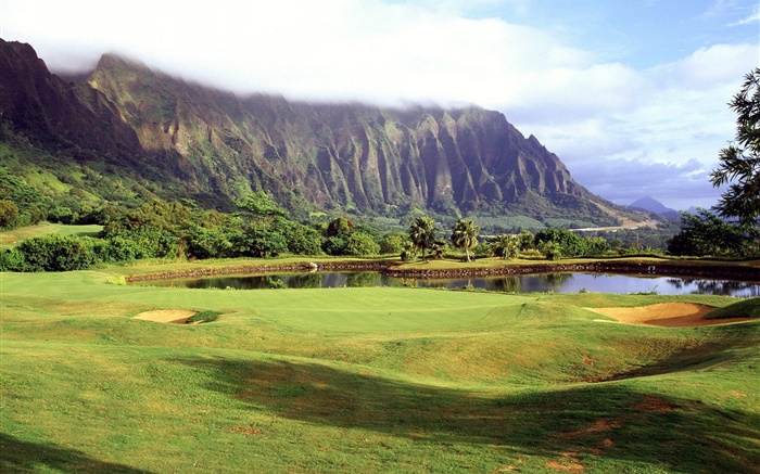 Hawaii, EUA, campo de golfe, grama, montanhas, árvores, lago, nuvens Papéis de Parede, imagem