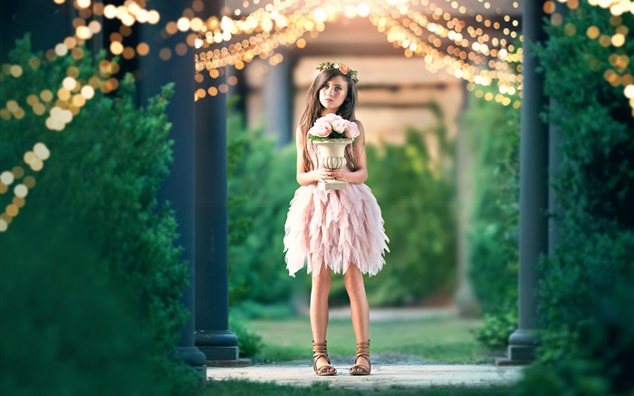 Cute pink vestido, menina, buquê, luzes Papéis de Parede, imagem