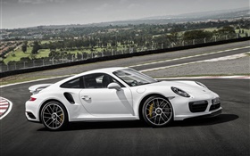 Porsche 911 Turbo S vista lateral coupe branco