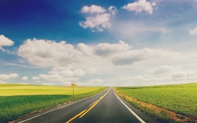 Grama verde, estrada, nuvens HD Papéis de Parede